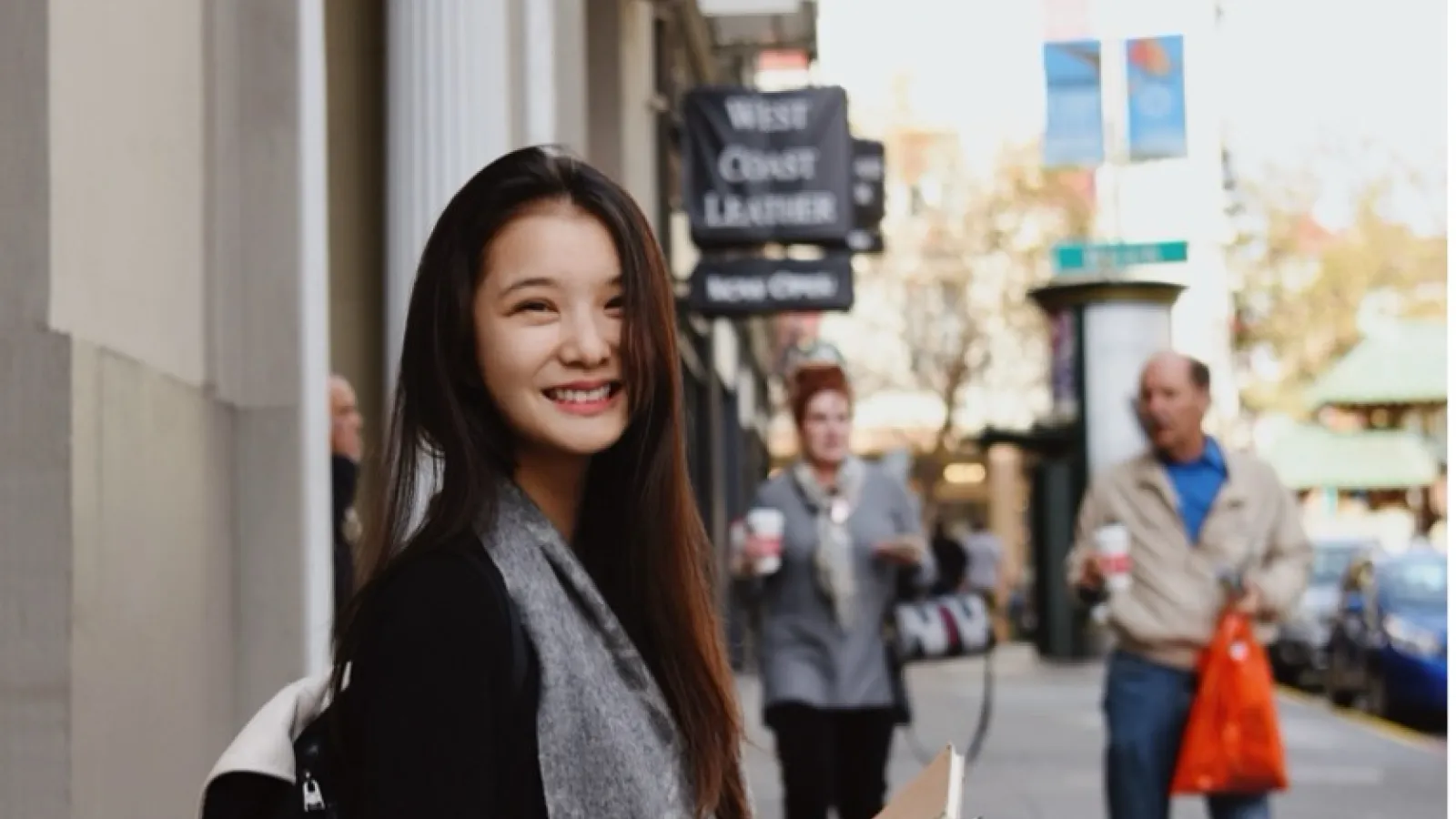  Xiaoxiao conducting fieldwork in San Francisco’s Chinatown