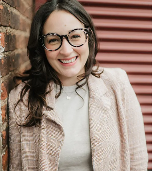 Headshot of Emily Schon